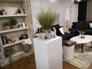 Lack White Stehkube 1